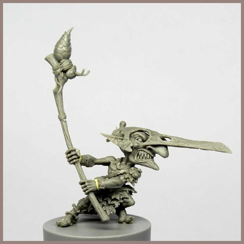 MORBAG est une figurine à l'échelle 54 mm  de guerrier des forêts gobelin sculptée  par Valentin ZAK